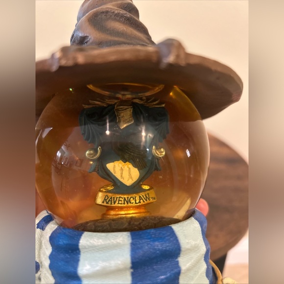 Harry Potter Ravenclaw Hogwarts Sorting Hat Water Globe San Francisco Music Box - Picture 4 of 9